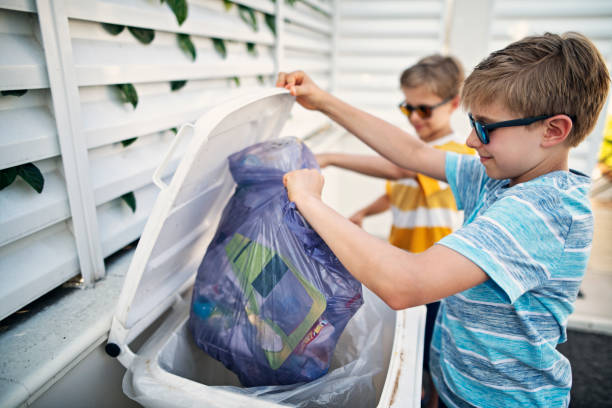 Best Professional Junk Removal  in Cortland, OH