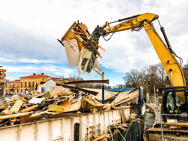 Best Yard Cleanup Services  in Cortland, OH